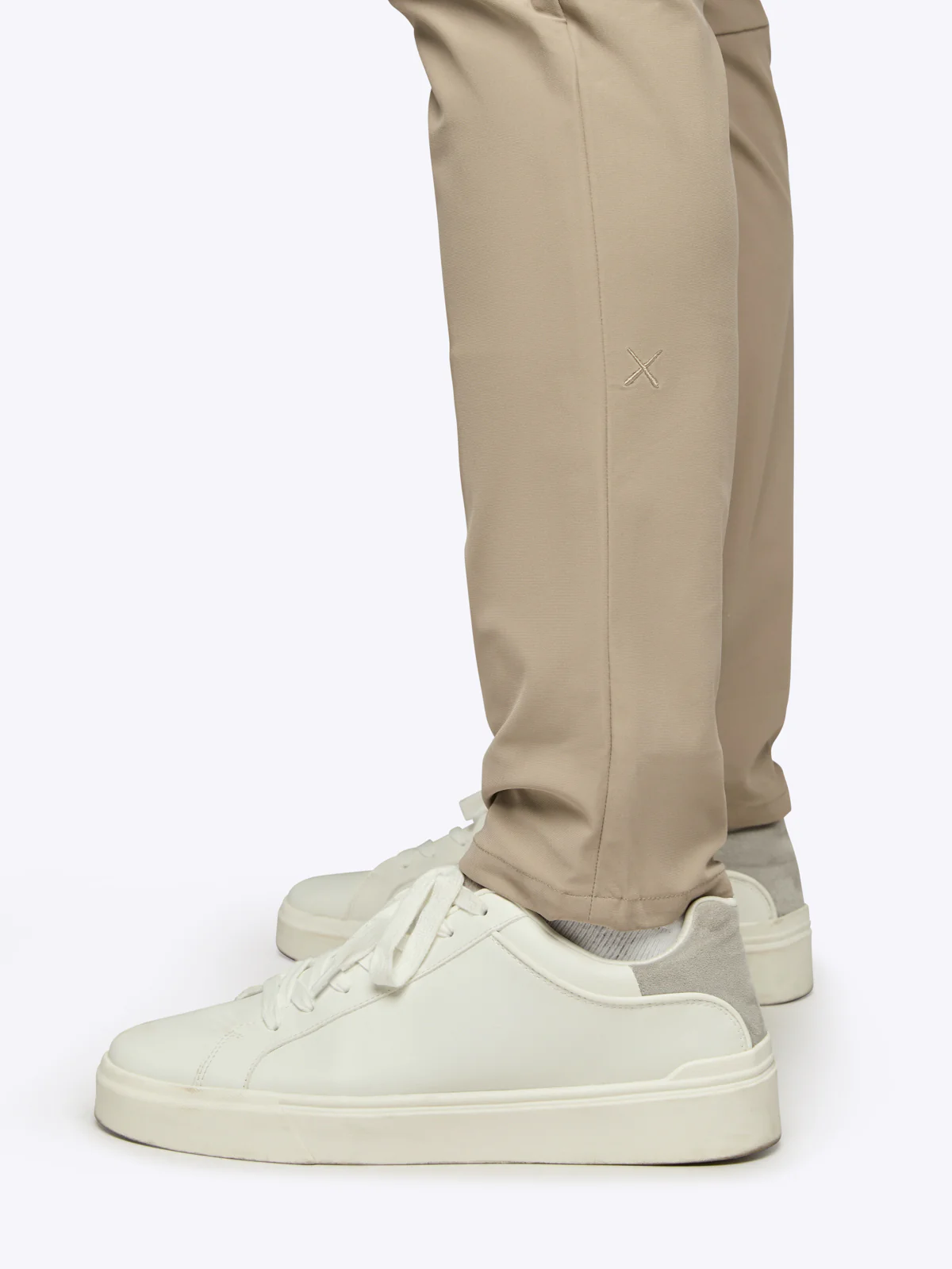 AO 5-Pocket Pant | Santal Slim-Fit Versaknit® - Image 4