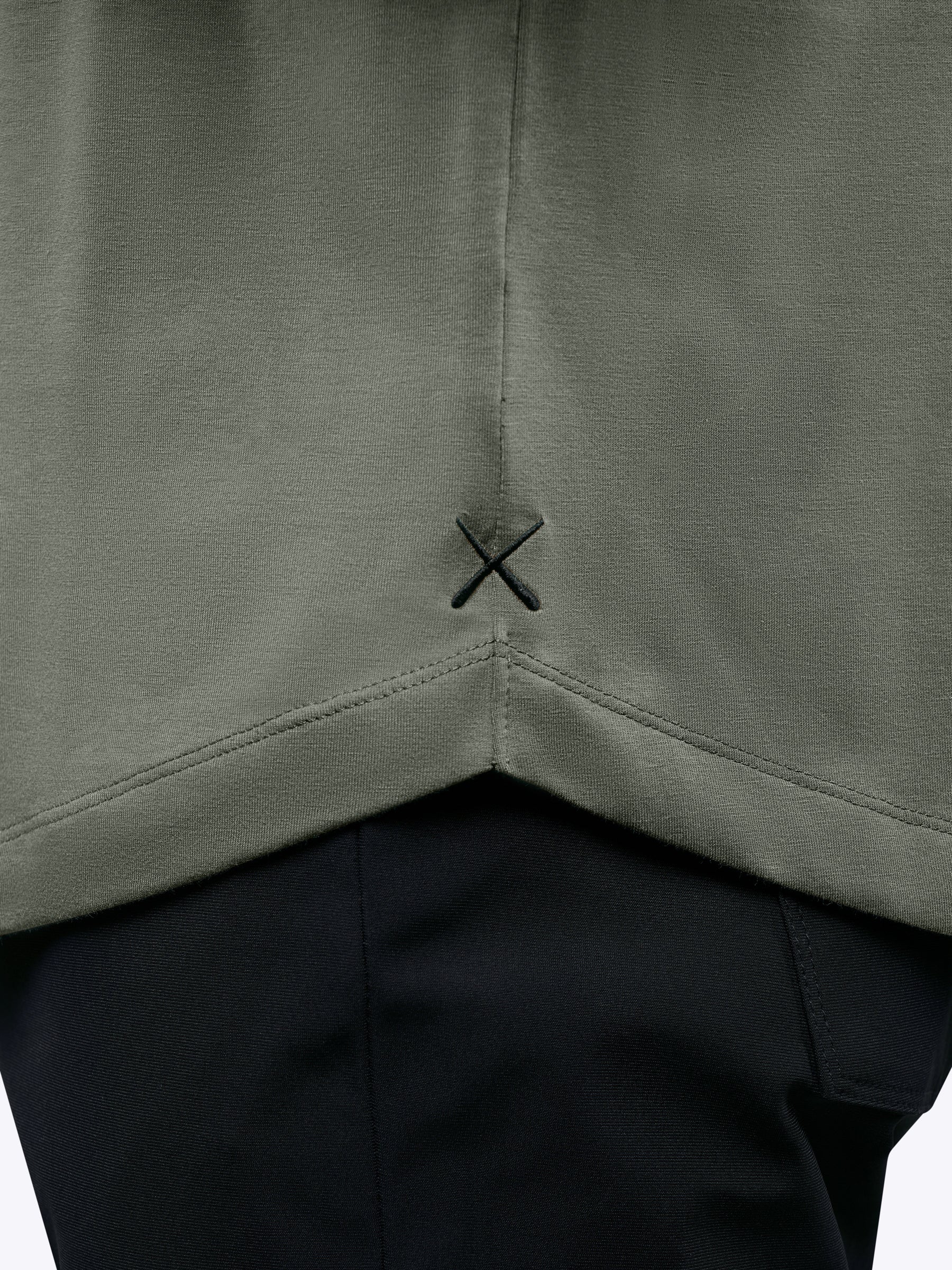 AO Curve-Hem Tee | Gunmetal Signature-Fit PYCA Pro® - Image 7
