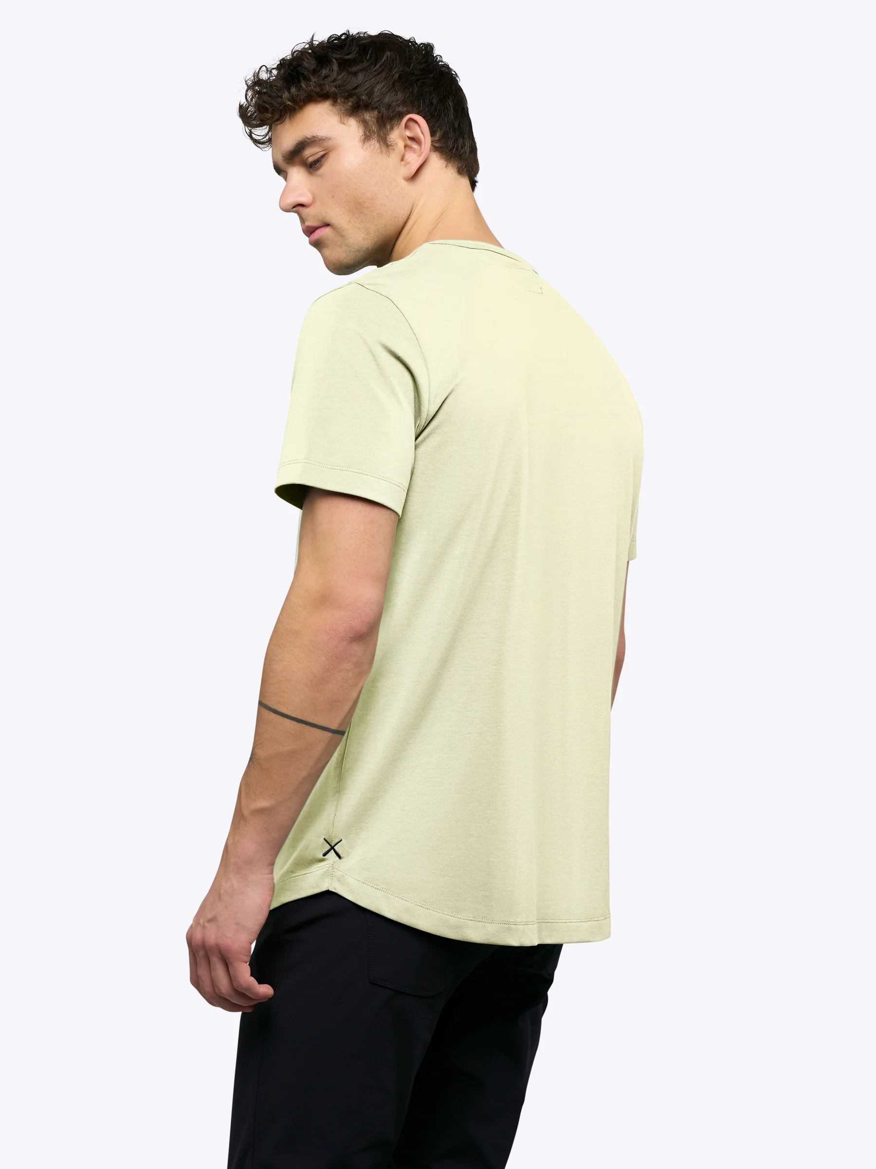 AO Curve-Hem Tee | Oyster White Signature-Fit PYCA Pro® - Image 3