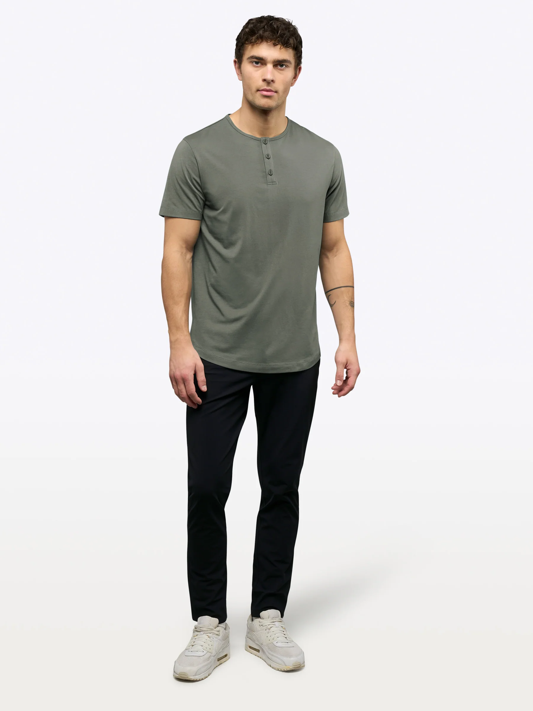 AO Henley Curve-Hem Tee | Gunmetal Signature-Fit PYCA Pro® - Image 4