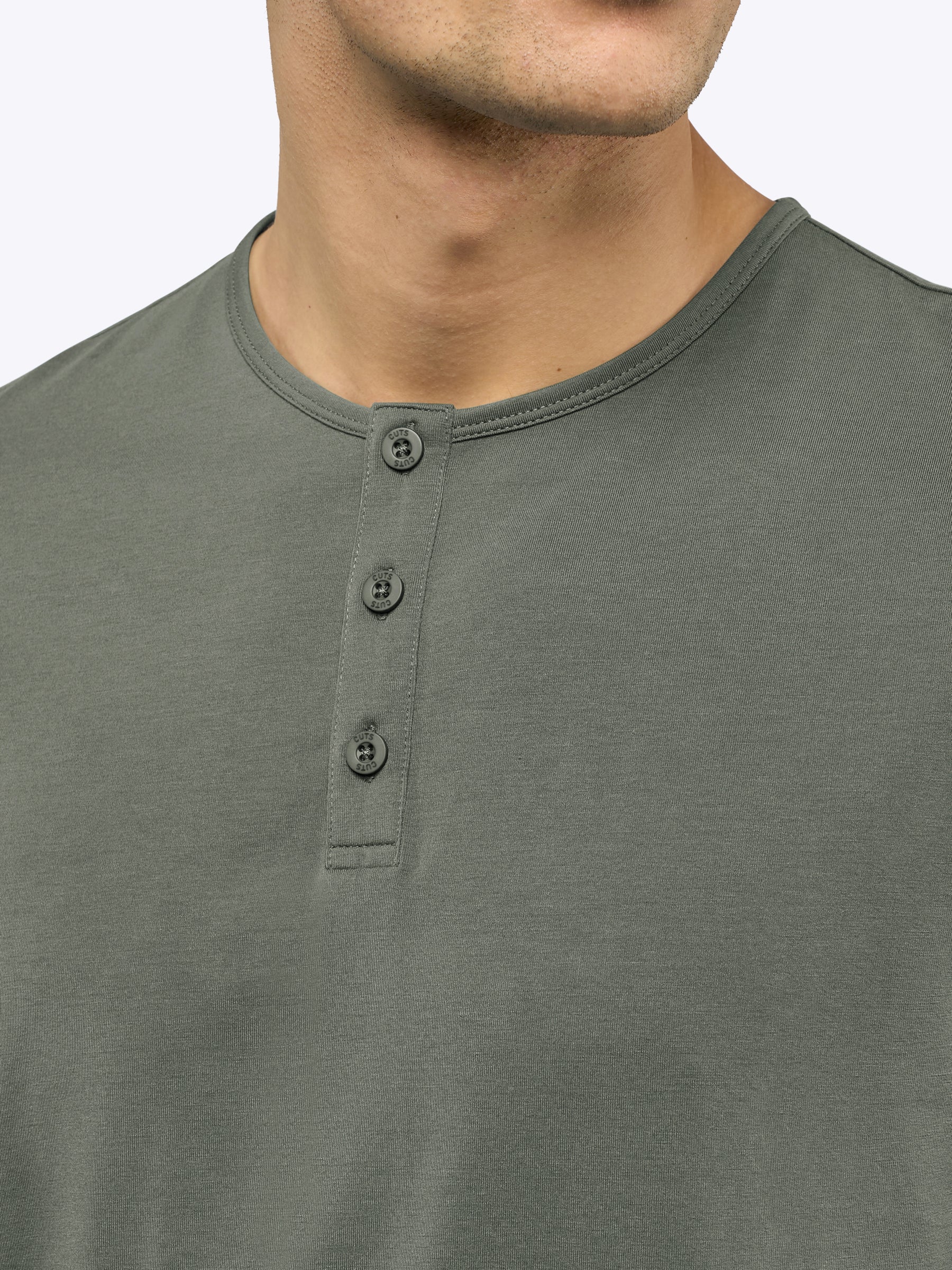 AO Henley Curve-Hem Tee | Gunmetal Signature-Fit PYCA Pro® - Image 5