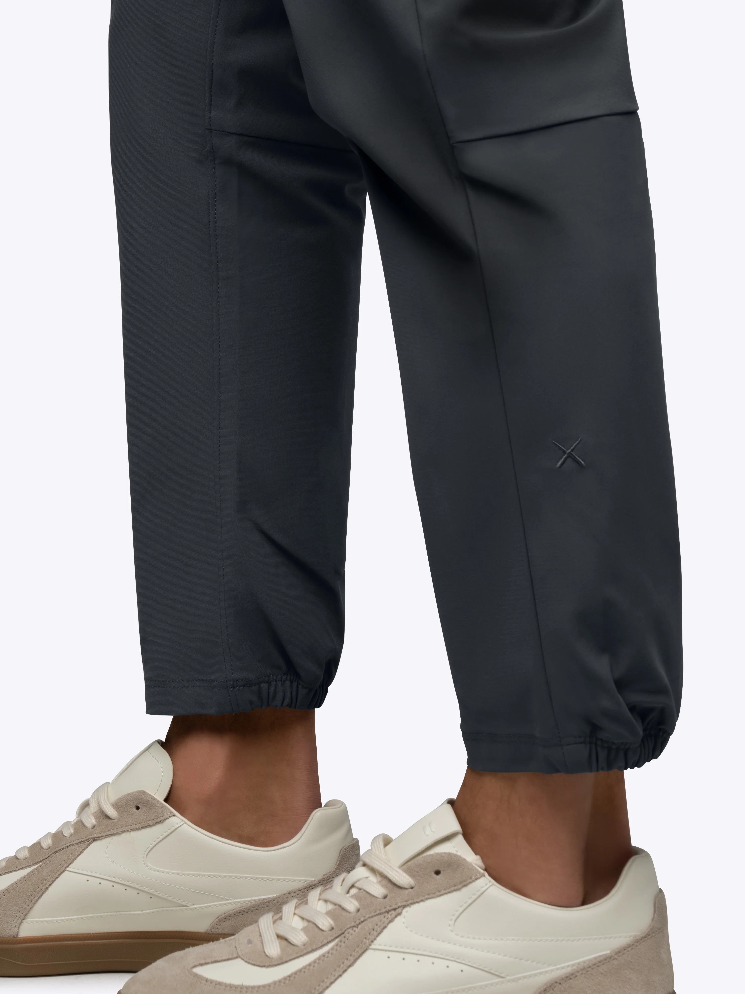 AO Jogger Pant 2.0 | Obsidian Straight-Leg Versaknit® - Image 6