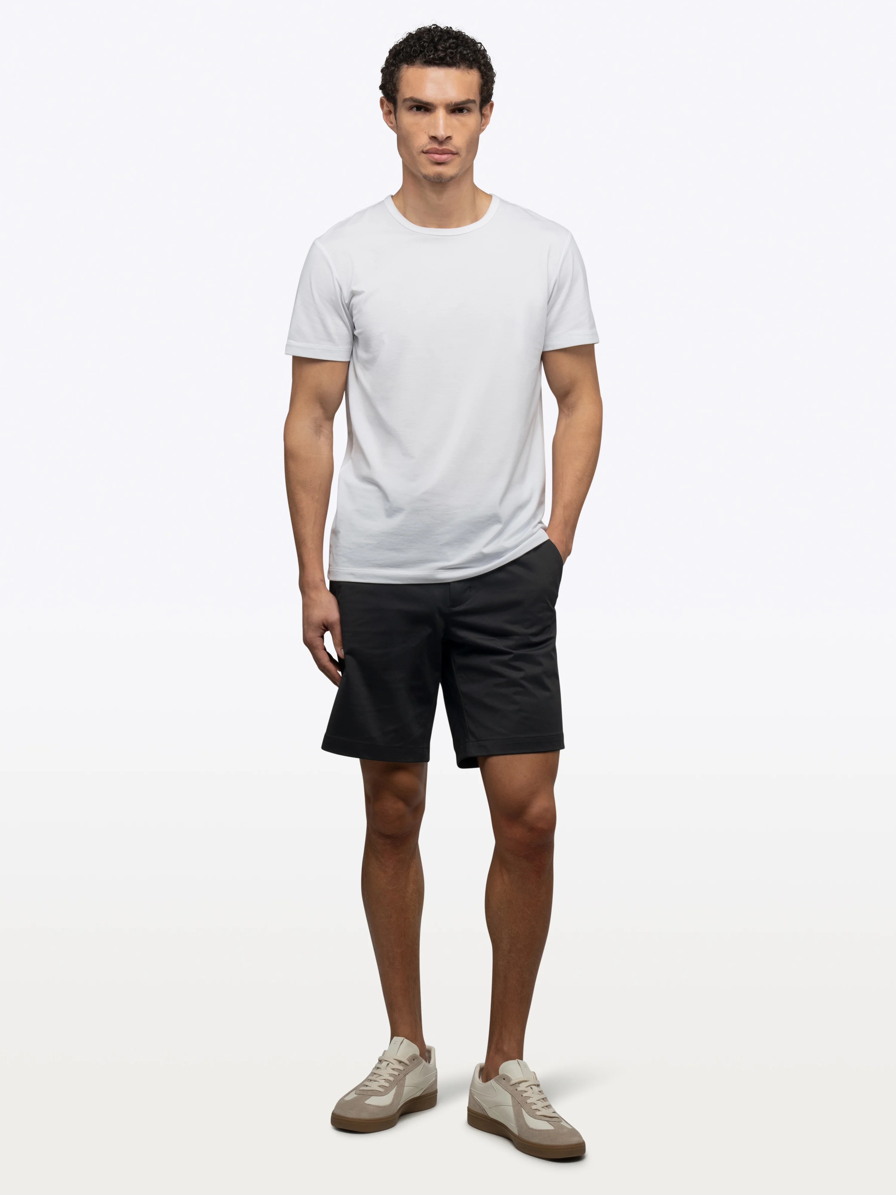 AO Short | Black Classic-fit Versaknit® - Image 3