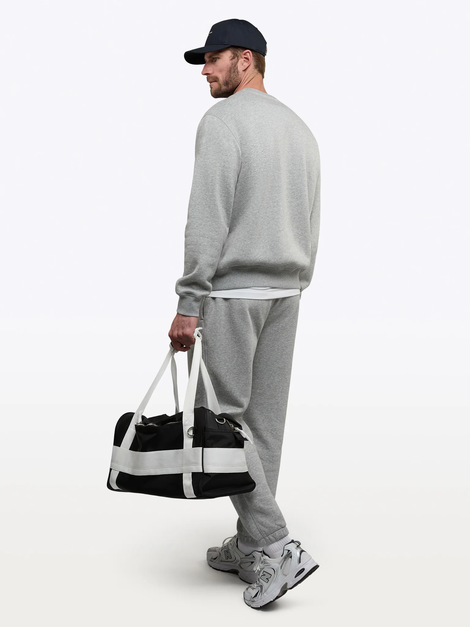 Sport Club Pullover | Heather Grey Classic-Fit - Image 6