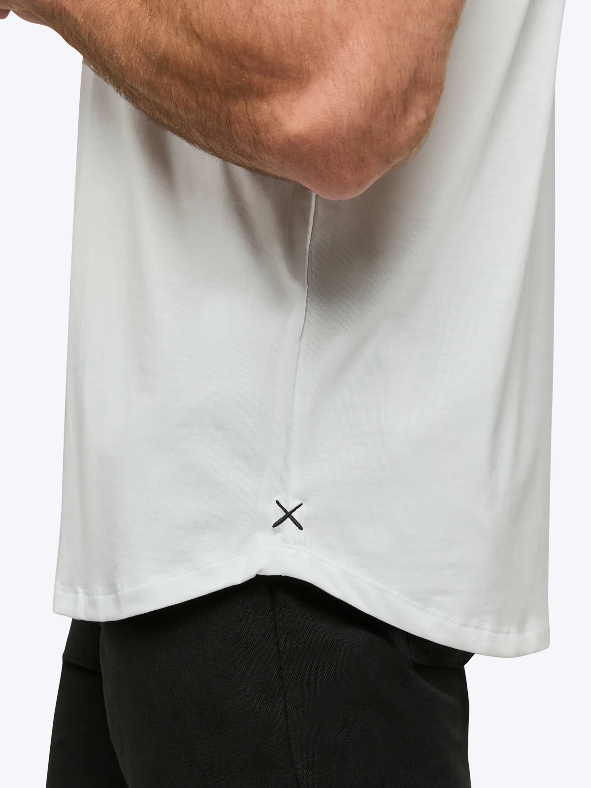 AO Curve-Hem Tee | White Signature-fit PYCA Pro® - Image 5